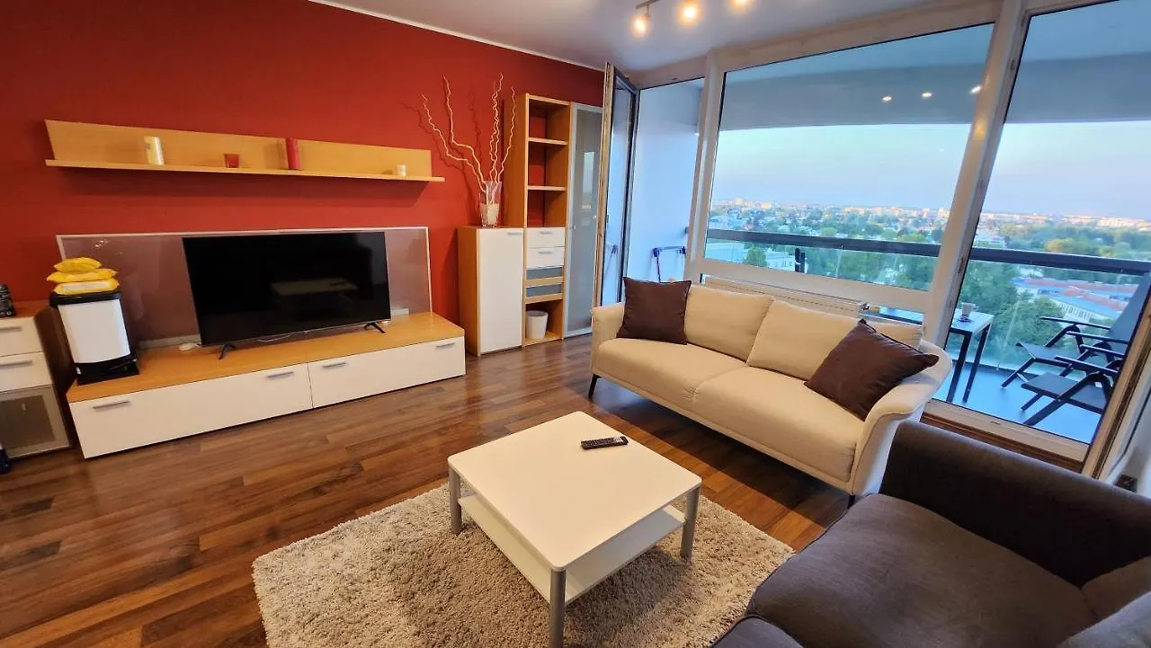 Wonderful Apartment For 4 On The Danube River, Next To Vic & Austria Center Vienna Austria